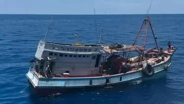 KKP Berhasil Jaring Enam Kapal Ikan Asing Ilegal di Perairan Indonesia KKP Tangkap Kapal Ikan Asing berbendera Filipina dan Vietnam di perairan Indonesia.