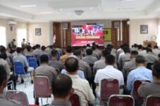 Polrestabes Semarang menggelar Tactical Floor Game sebagai bagian dari Pengamanan Kampanye Hajatan Rakyat di Simpang Lima.