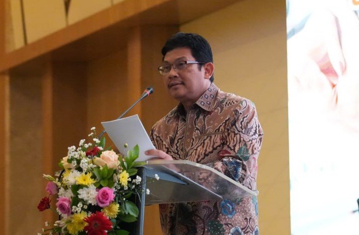 “Universal Health Coverage tidak hanya terkait cakupan peserta, namun juga harus diiringi dengan kemampuan menyediakan akses layanan kesehatan dengan biaya yang terkendali dan berkualitas. Oleh karena itu, dukungan TKMKB sangat diperlukan untuk membantu mengendalikan angka rujukan dan menjaga mutu layanan kepada peserta agar tetap prima dengan pembiayaan yang efektif,” kata Ghufron.