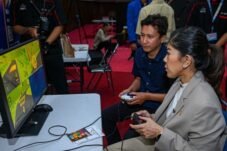 Kehadiran Menkomdigi Meutya Hafid di acara GameTech Exhibition yang berlangsung di STMM MMTC Yogyakarta mencerminkan dukungan pemerintah terhadap perkembangan industri game di Indonesia.