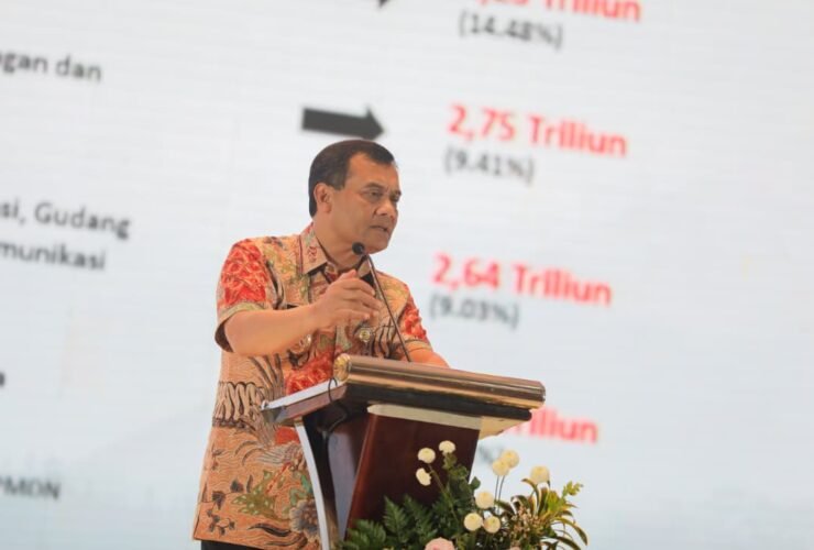 Gubernur Jawa Tengah Ahmad Luthfi yang berhasil menarik Investasi Malaysia Jawa Tengah sebesar Rp6,9 triliun.