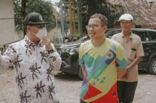 Kadis DLH Rembang Ika Himawan Afandi saat bahas rencana Tangani Sampah di Wilayah Timur melalui TPA RDF.