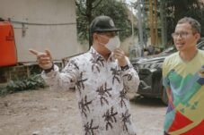 Kadis DLH Rembang Ika Himawan Afandi saat bahas rencana Tangani Sampah di Wilayah Timur melalui TPA RDF.