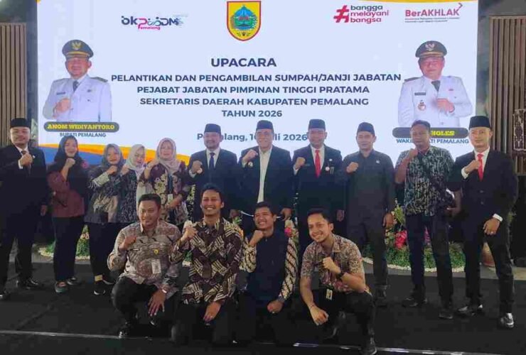 Bagus Sutopo resmi dilantik sebagai Sekda Pemalang oleh Bupati Anom di Aula Utama Setda Pemalang, Jumat (10/7/2026).