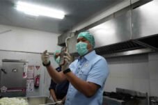 Kepala BGN Sudaryono melakukan sidak SPPG Program Makan Bergizi Gratis di Bogor.