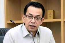 Rizal Bawazier Perumnas saat Rapat Dengar Pendapat Komisi VI DPR RI membahas pembangunan rumah di Pantura Jawa Tengah.