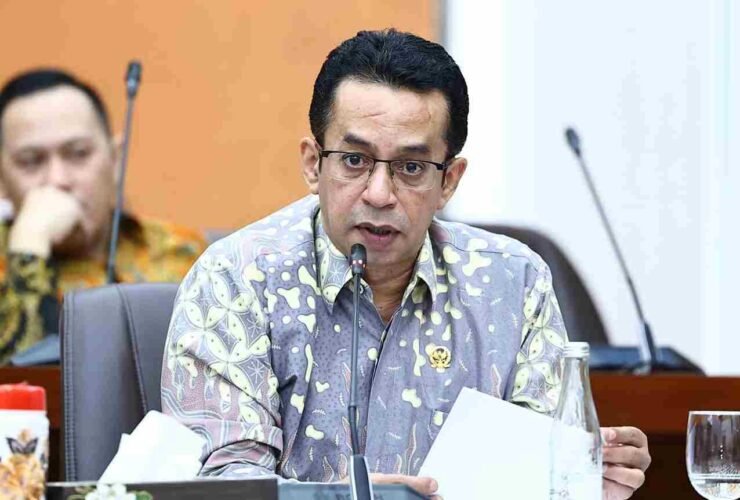 Rizal Bawazier saat RDP Komisi VI DPR RI menyoroti investasi Rp1,8 triliun PT Taspen di pasar obligasi.