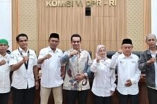 Rizal Bawazier menerima audiensi Persaudaraan Pekerja Muslim Indonesia (PPMI) di Gedung DPR RI, Jakarta.