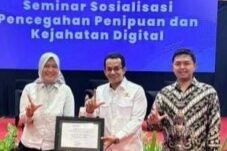 Rizal Bawazier dan Bank Mandiri sosialisasikan pencegahan penipuan digital di Pekalongan